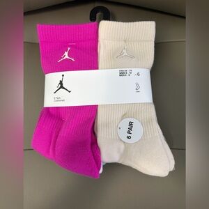 BNWT NIKE JORDAN GIRLS YOUTH (6) PACK CREW SOCKS MULTICOLOR US SHOE SIZE 5Y-7Y
